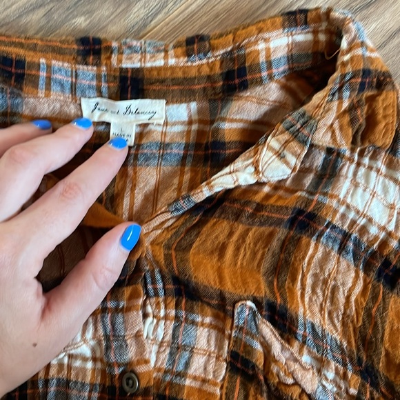 Jane and Delancey burnt orange plaid button down - Picture 2 of 3